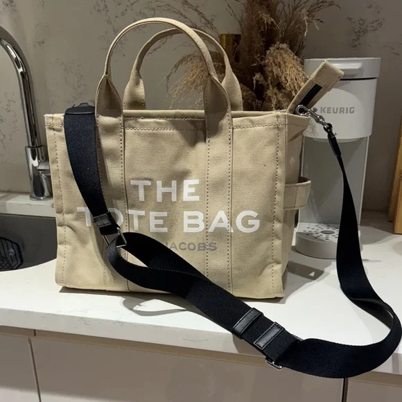 Marc Jacobs Tan Tote Bag - Picture 3 of 8